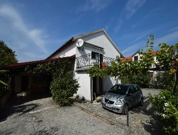 Studio Apartment for 3 in Vantačići