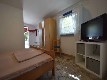 Studio Apartment for 3 in Vantačići