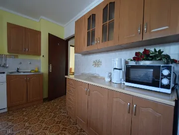 3-Bedroom Apartment in Vantačići with Terrace