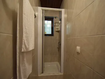 3-Bedroom Apartment in Vantačići with Terrace