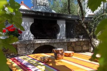 3-Bedroom Apartment in Malinska with Terrace