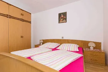 3-Bedroom Apartment in Malinska with Terrace