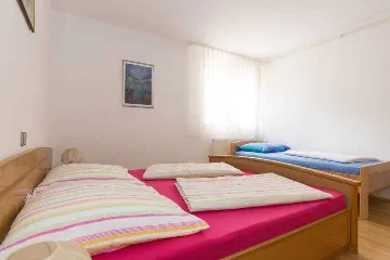 3-Bedroom Apartment in Malinska with Terrace