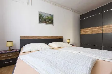 3-Bedroom Apartment in Malinska with Terrace