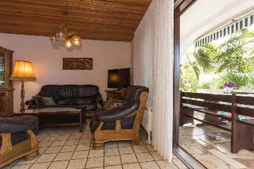 3-Bedroom Apartment in Malinska with Terrace