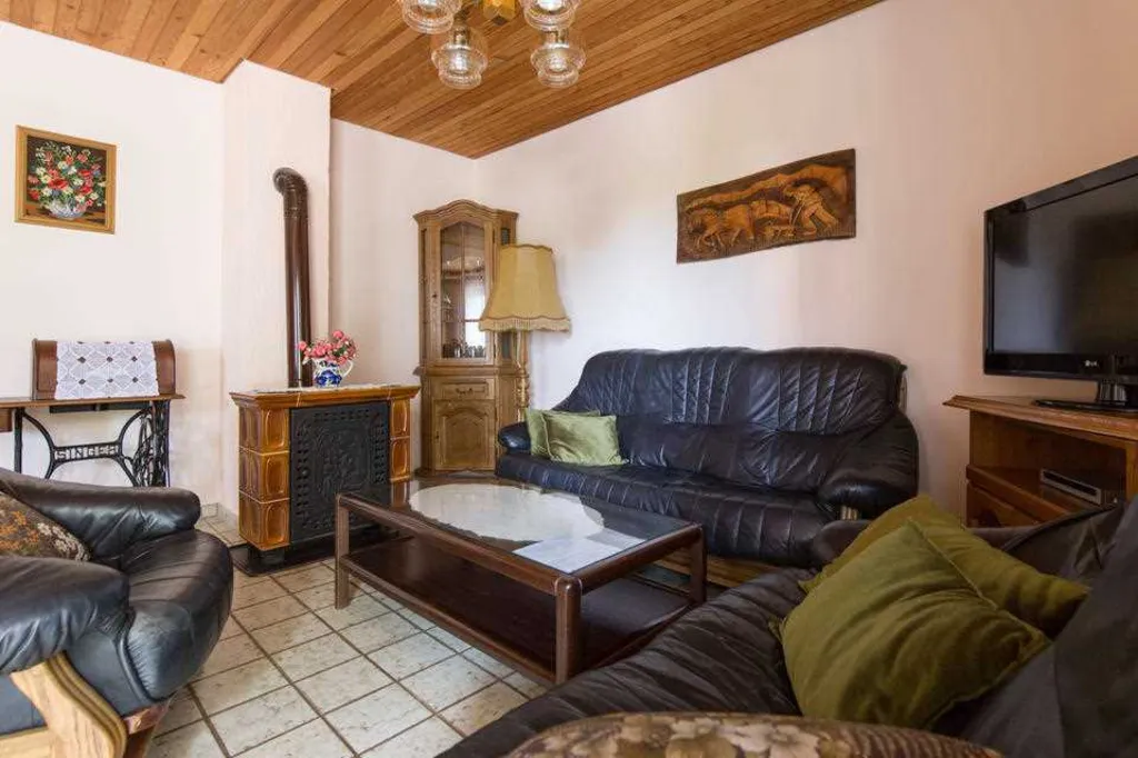 3-Bedroom Apartment in Malinska with Terrace