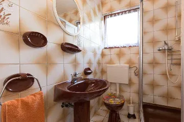 3-Bedroom Apartment in Malinska with Terrace