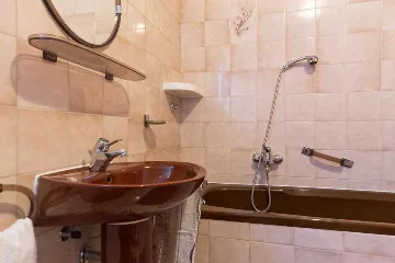 3-Bedroom Apartment in Malinska with Terrace