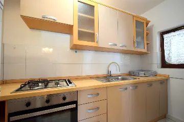 Ground-Floor Malinska Apartment for 5 Guests