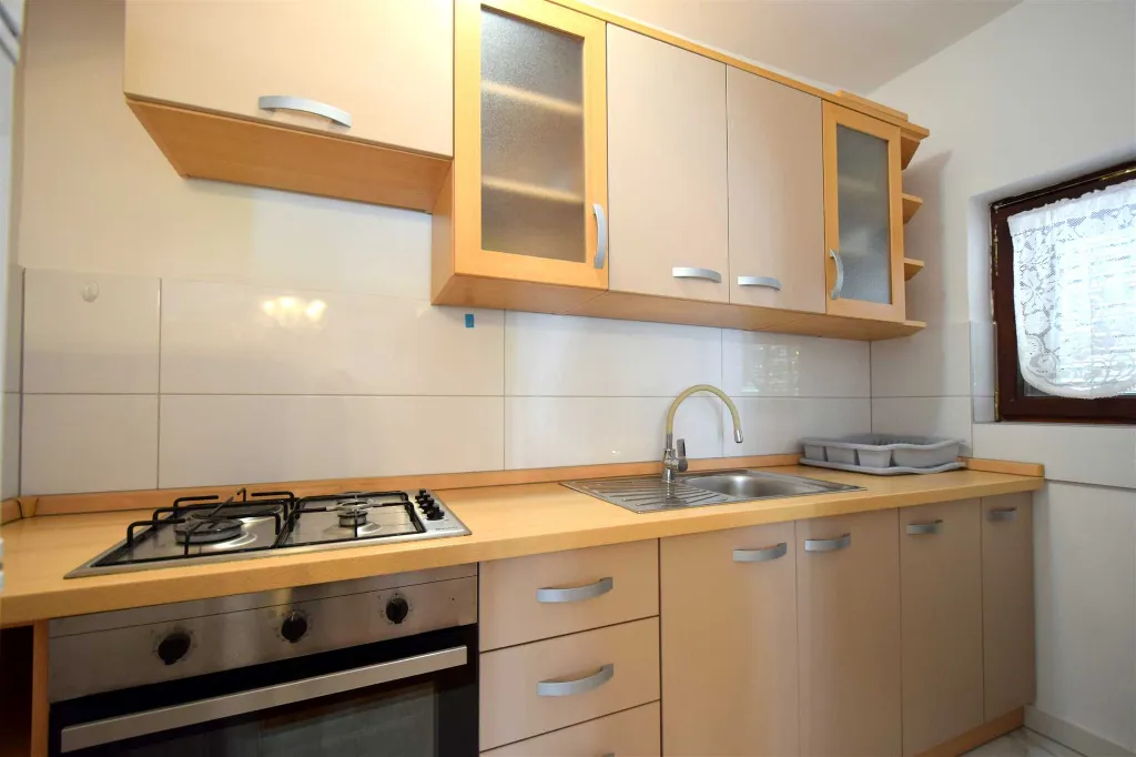 Ground-Floor Malinska Apartment for 5 Guests