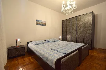 Ground-Floor Malinska Apartment for 5 Guests