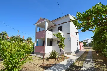 2-Bedroom Apartment in Malinska with Balcony