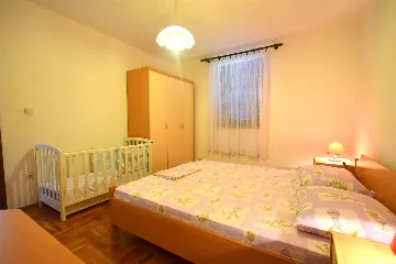 2-Bedroom Apartment in Malinska with Balcony