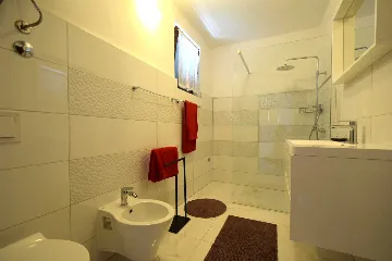 2-Bedroom Apartment in Malinska with Balcony