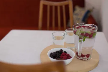 Apartment in Vantačići for 3 Guests with Balcony