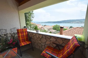 2-Bedroom Apartment in Čižići (4 Guests)
