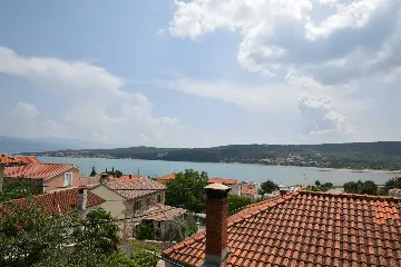 2-Bedroom Apartment in Čižići (4 Guests)