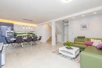 Villa in Malinska for up to 8 Guests