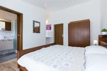 Studio Apartment in Malinska for 2 Guests