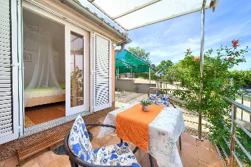 Studio Apartment in Vantačići for 2 Guests