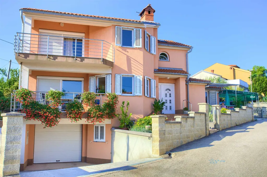Studio Apartment in Vantačići for 2 Guests