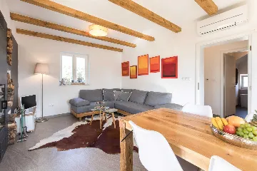 3-Bedroom Villa in Oštrobradići for 6 Guests