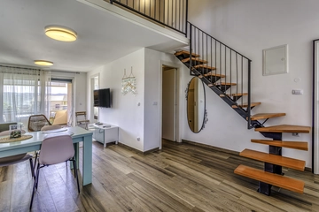 Čižići 2-Bedroom Apartment for 4 Guests