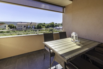 2-Bedroom Apartment in Čižići for 4 Guests