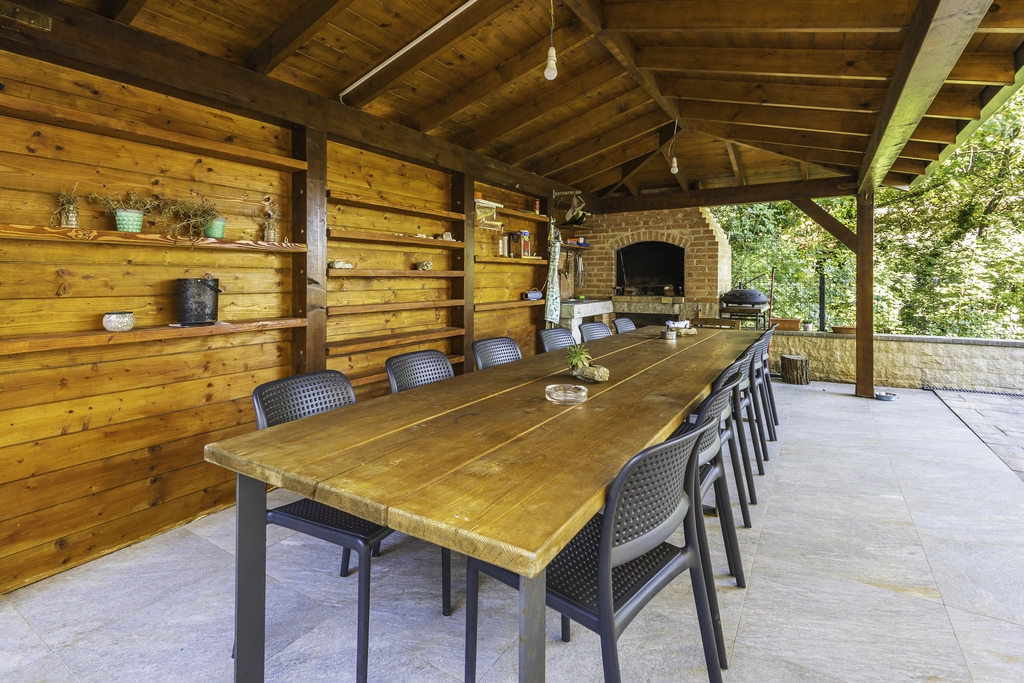2-Bedroom Apartment in Čižići for 4 Guests