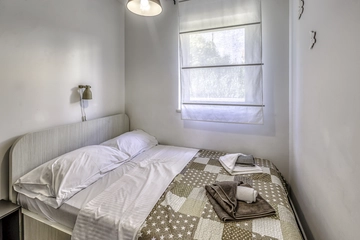 2-Bedroom Apartment in Čižići for 4 Guests