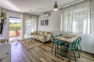 2-Bedroom Apartment in Čižići for 4 Guests
