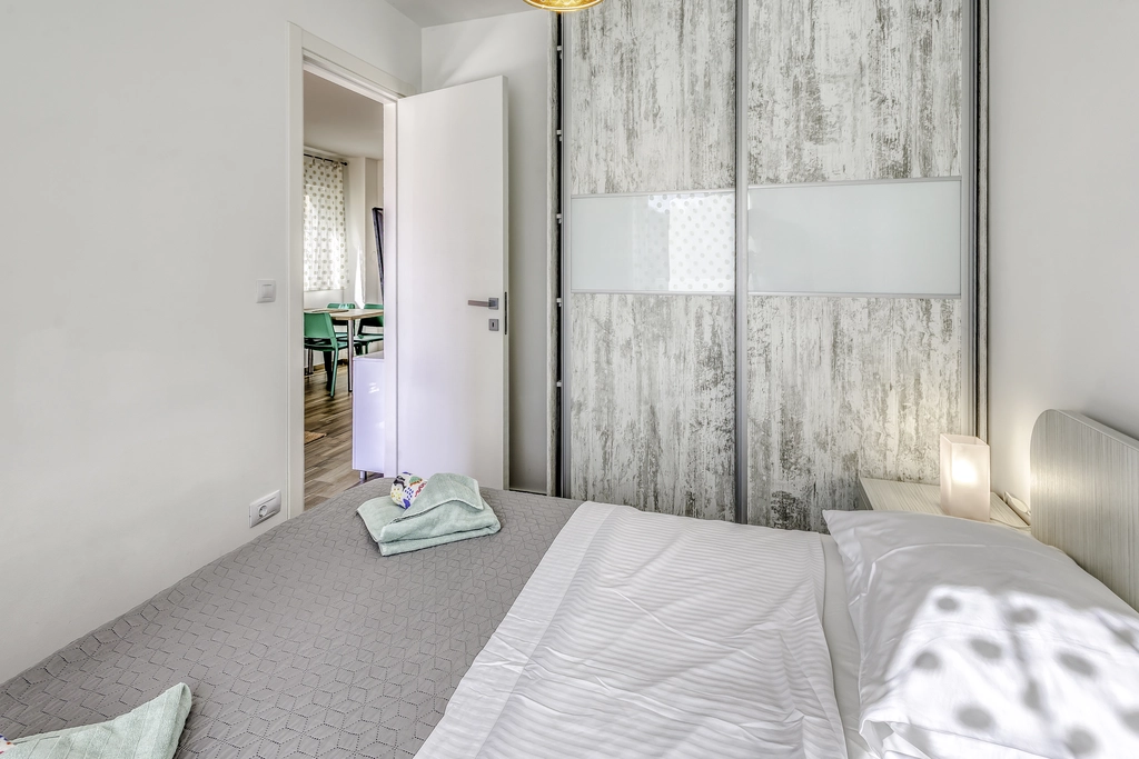 2-Bedroom Apartment in Čižići for 4 Guests