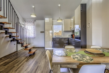 Apartment with Balcony in Čižići for 4 Guests