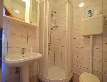 Ground-Floor Room with Terrace in Malinska (3 Guests)