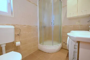 Two-Story Apartment in Njivice for 4–6 Guests