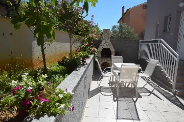 1-Bedroom Apartment in Njivice for Up to 4