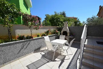 1-Bedroom Apartment in Njivice for Up to 4