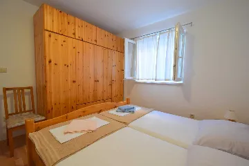 1-Bedroom Apartment in Njivice for Up to 4