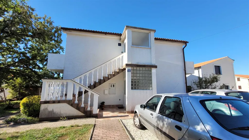 Two-Bedroom Apartment in Omisalj for 4 Guests