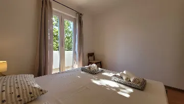 Apartment for 3 Guests with Balconies in Omisalj