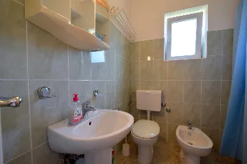 Njivice 1-Bedroom Apartment with Balcony for 2
