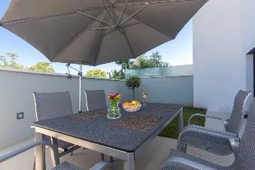 Malinska 1-Bedroom Apartment with Terrace