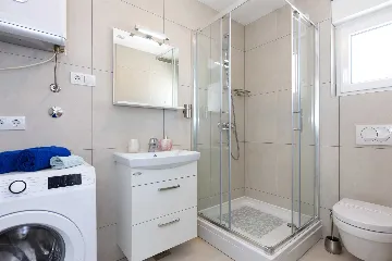 Malinska 1-Bedroom Apartment with Terrace