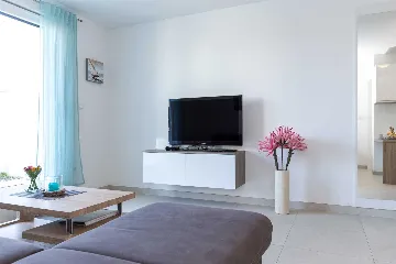 Malinska 1-Bedroom Apartment with Terrace