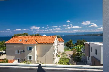 Malinska 2-Bedroom Apartment with Sea-View Balcony