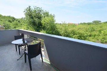Apartment in Gabonjin with Terrace for 4 Guests