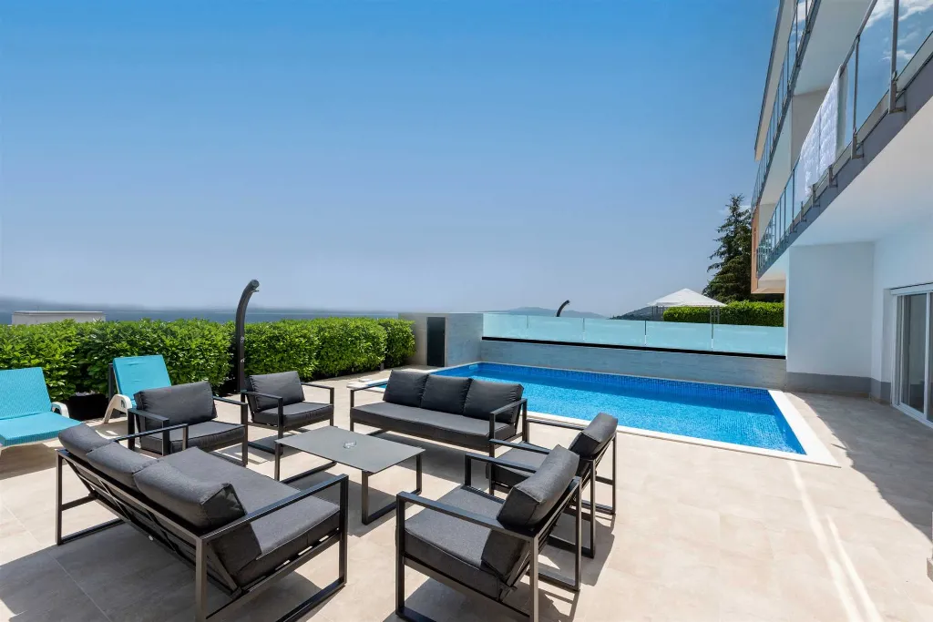 5-Bedroom Villa with Private Pool in Ičići