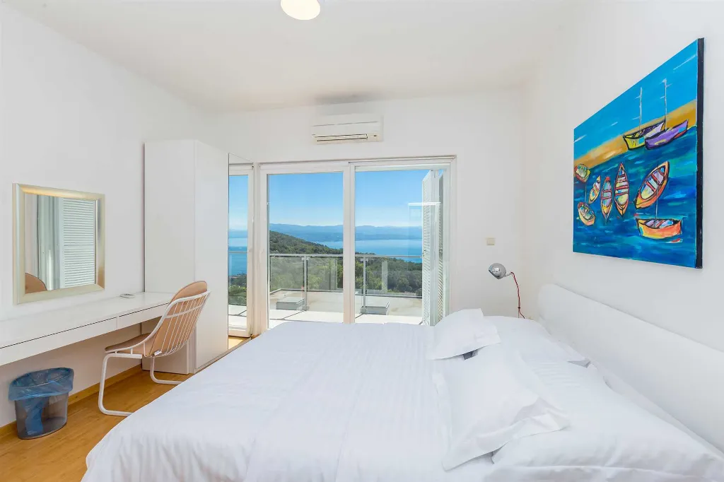 5-Bedroom Villa with Private Pool in Ičići