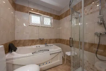 5-Bedroom Villa with Private Pool in Ičići