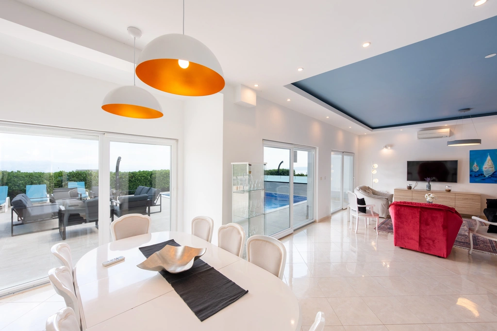5-Bedroom Villa with Private Pool in Ičići